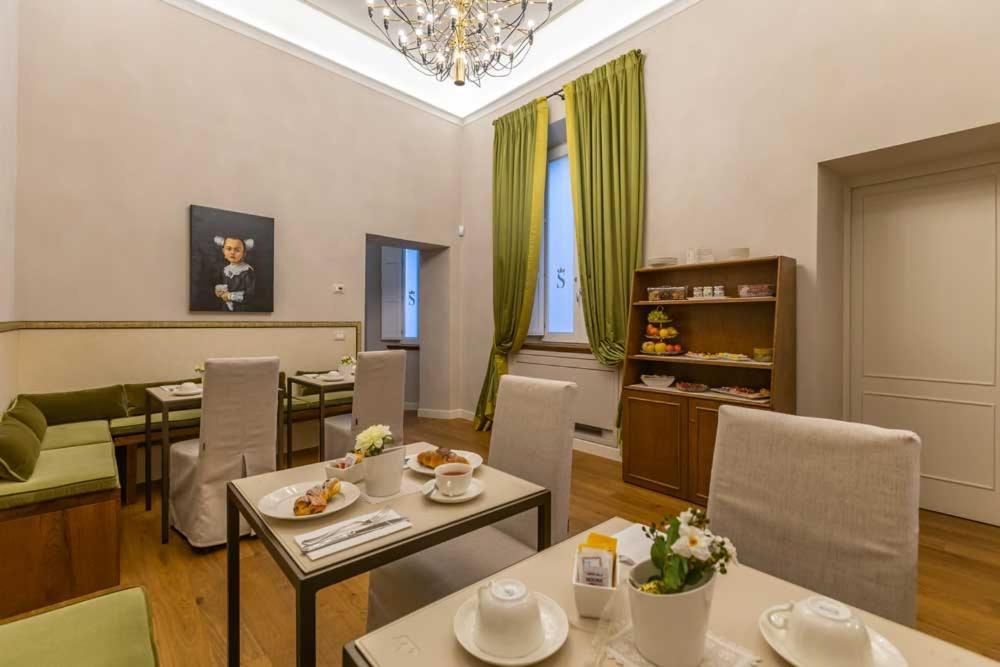Dimora Storica Lo Svevo Hotel Iesi Luaran gambar