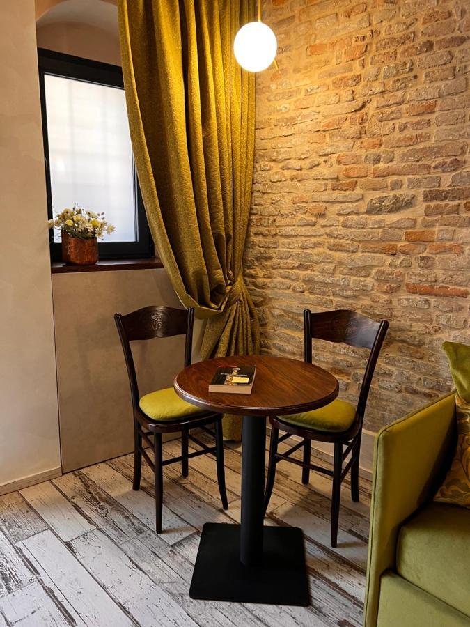 Dimora Storica Lo Svevo Hotel Iesi Luaran gambar