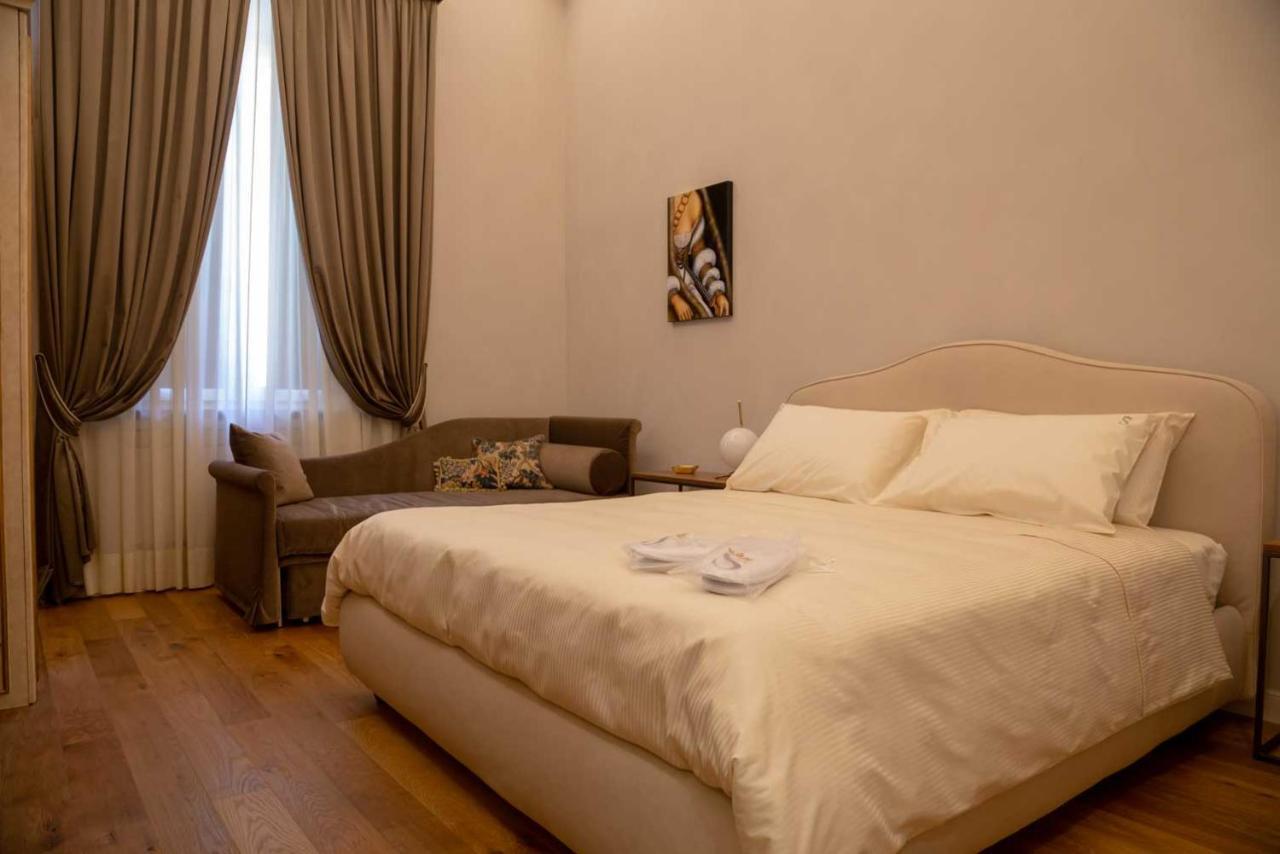Dimora Storica Lo Svevo Hotel Iesi Luaran gambar